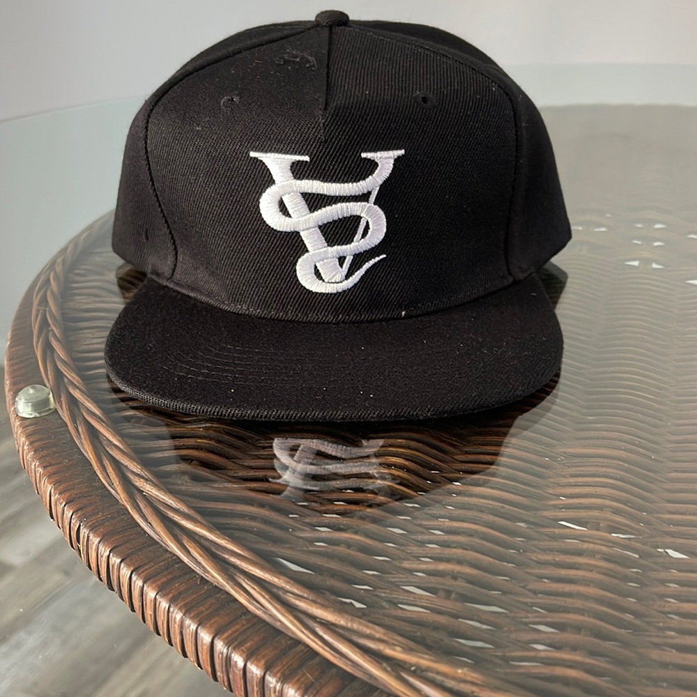 Brand new never worn Black Scale SnapBack